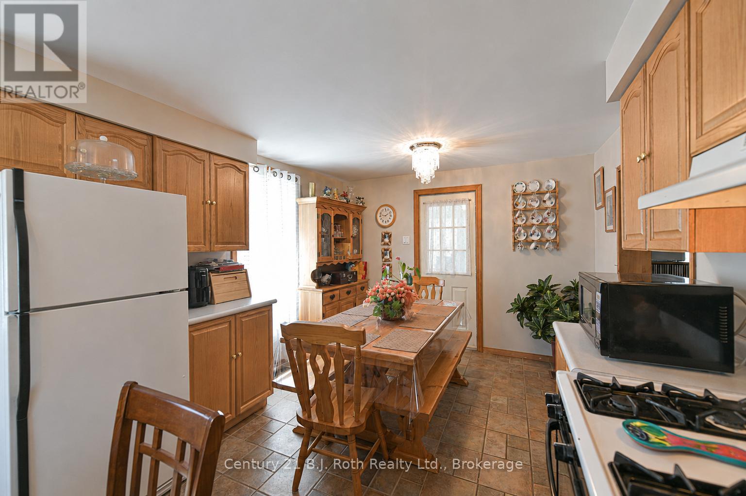 139 BORLAND STREET E - 20