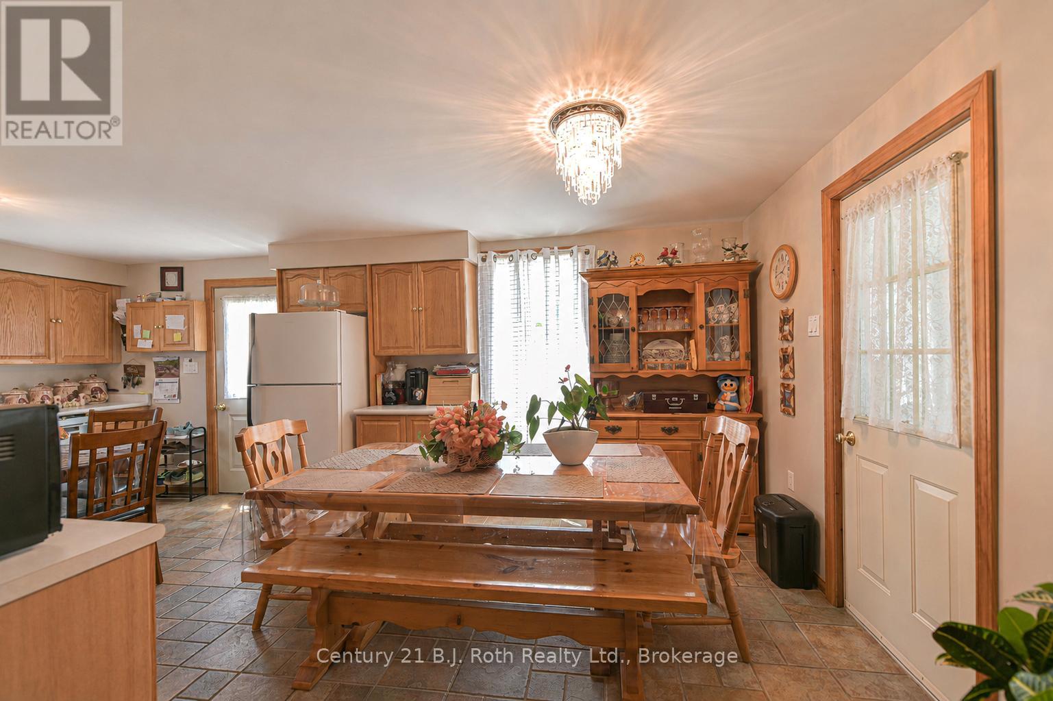 139 BORLAND STREET E - 25