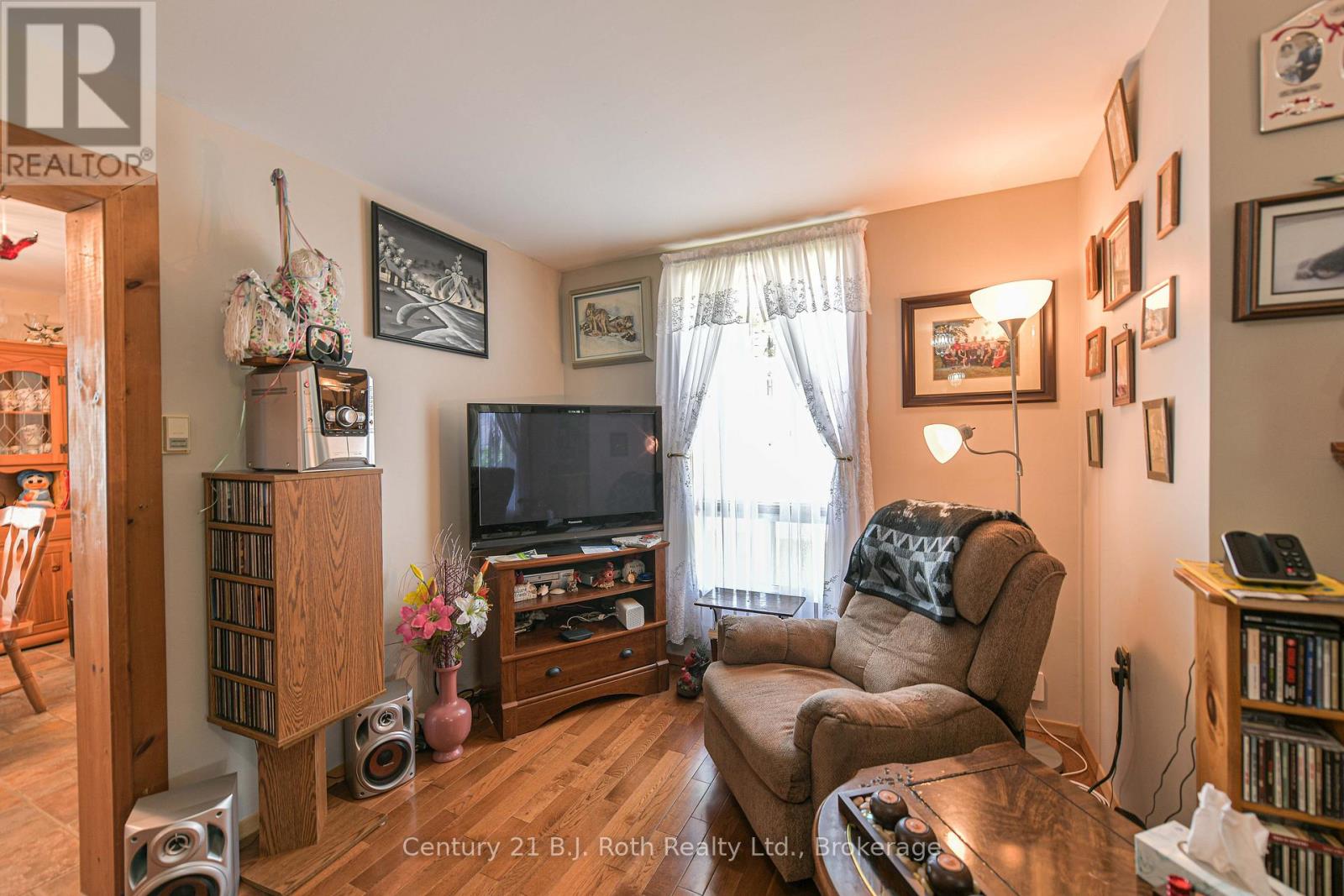 139 BORLAND STREET E - 26