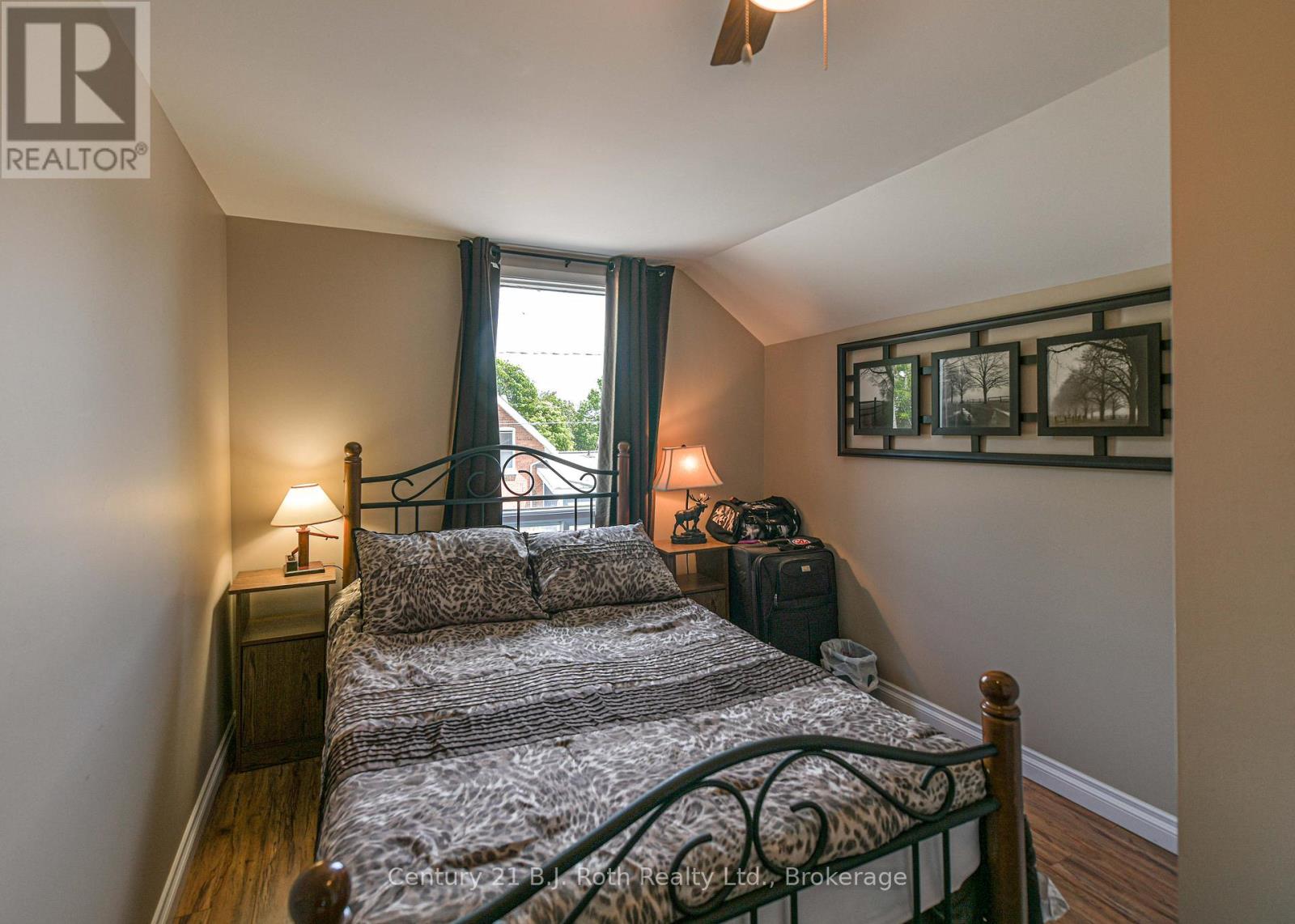 139 BORLAND STREET E - 37