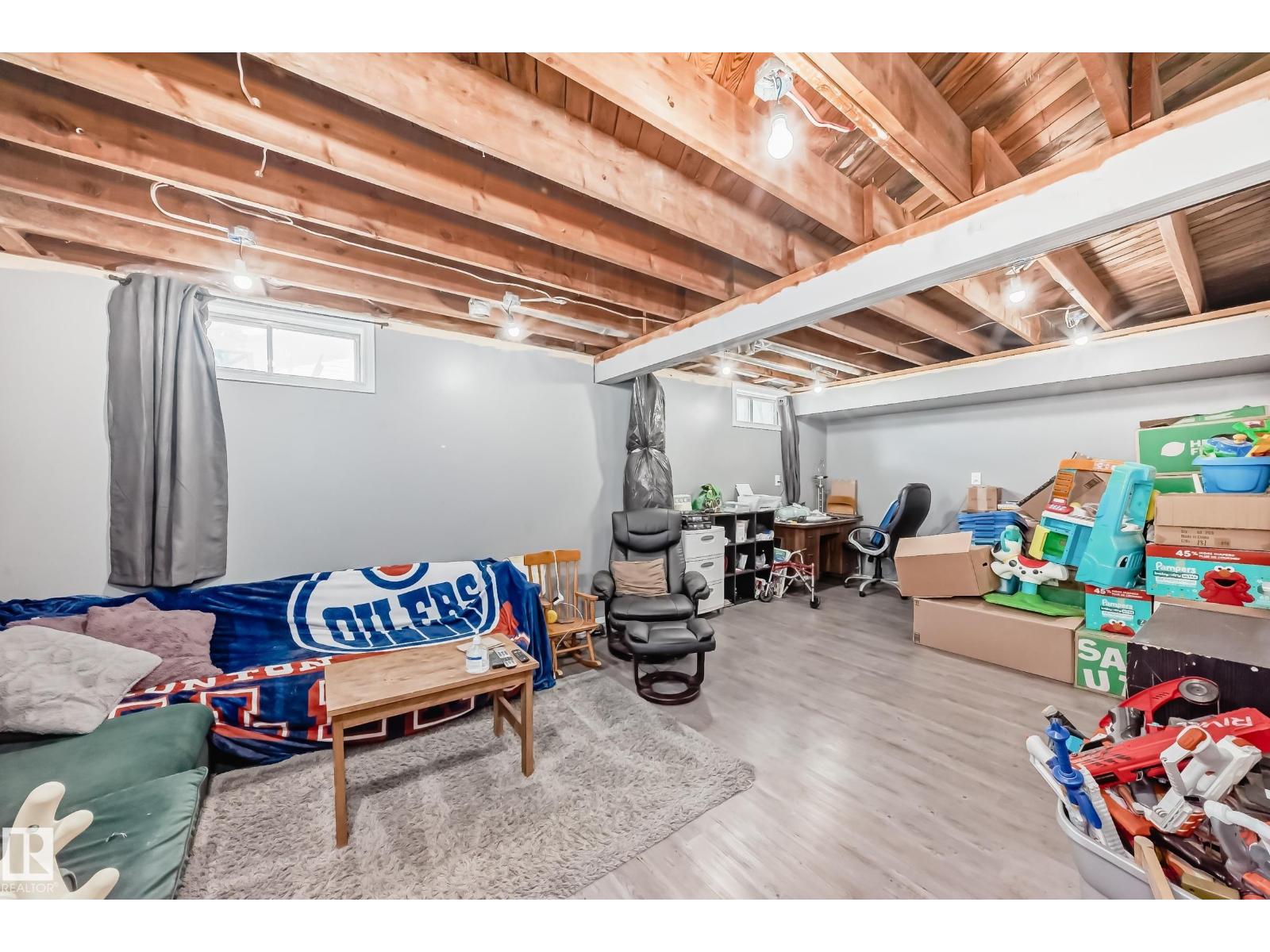 5106 19 AV NW - 28