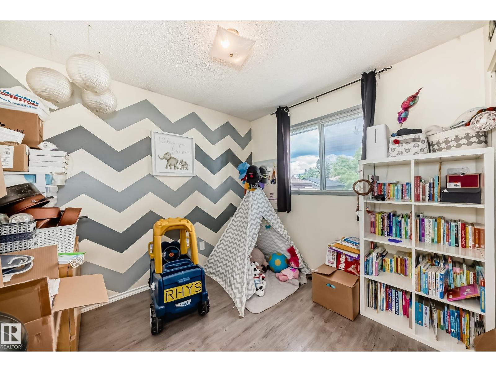 5106 19 AV NW - 16