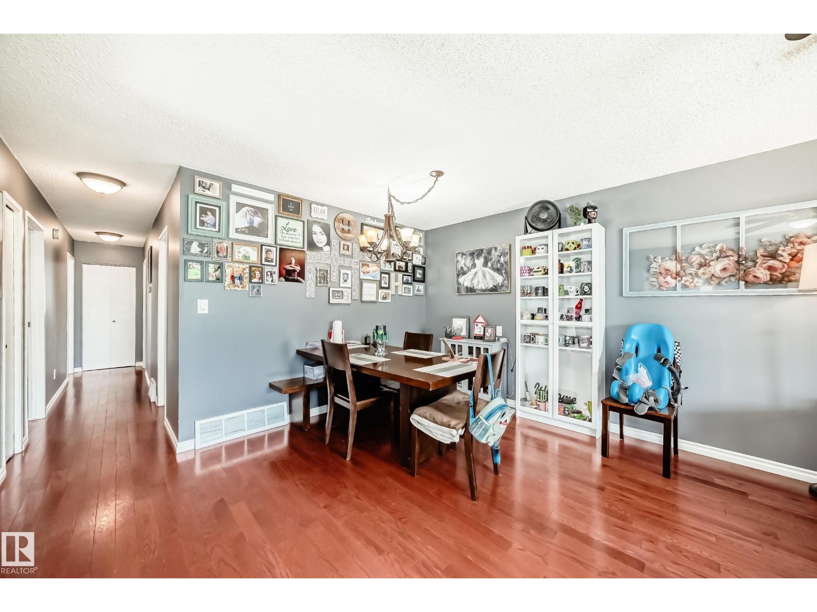 5106 19 AV NW - 7
