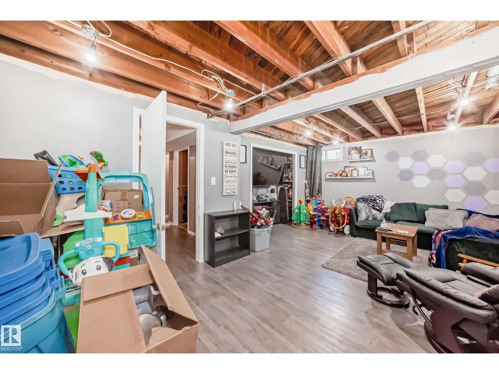 5106 19 AV NW - 30