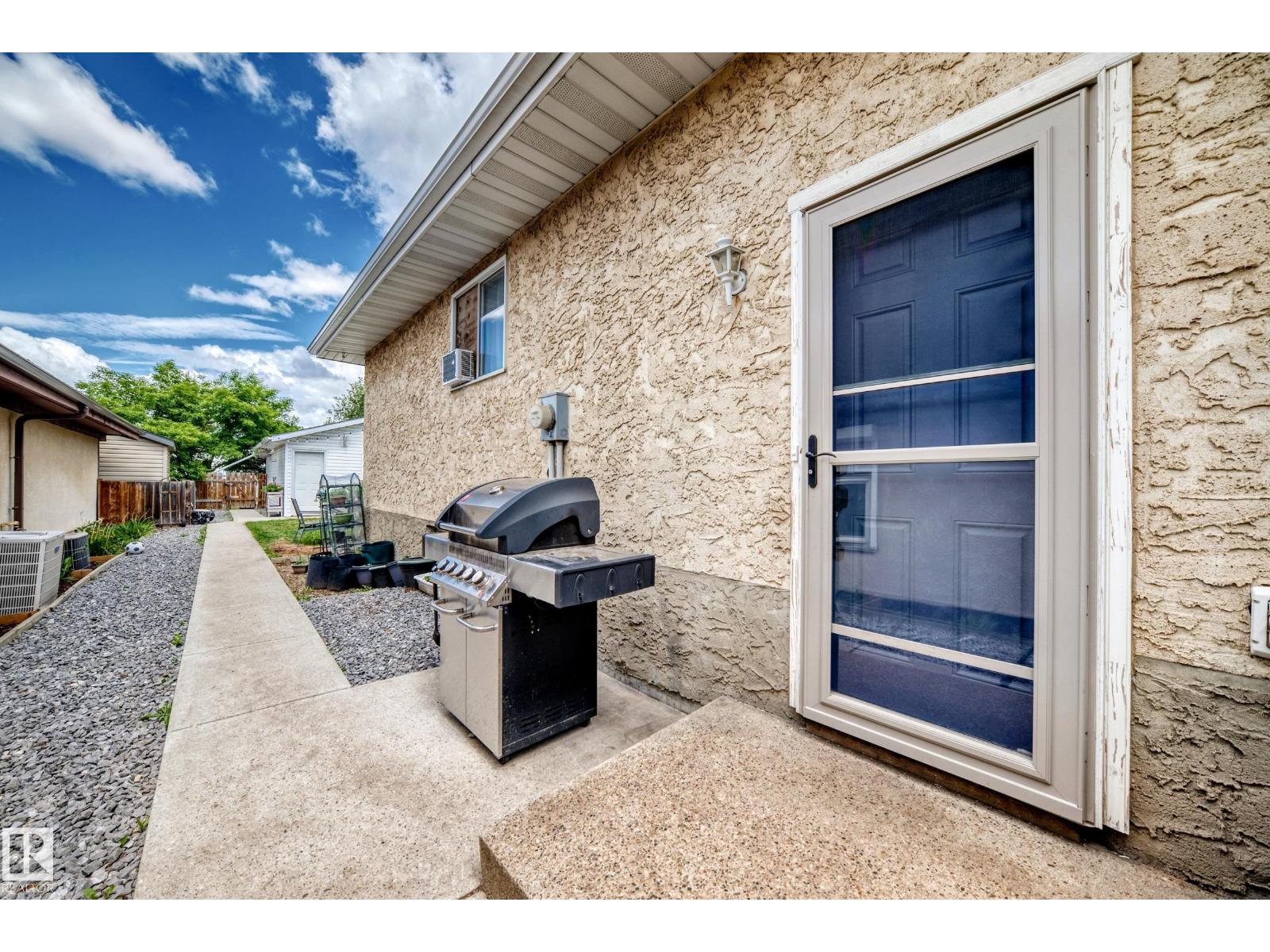5106 19 AV NW - 37
