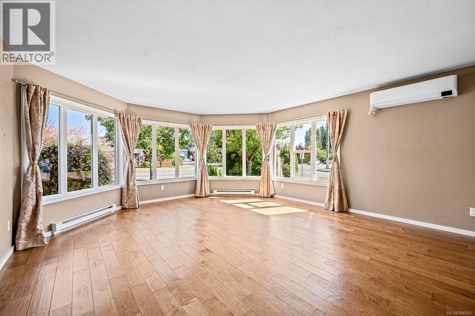 4722 Cruickshank Pl - 12