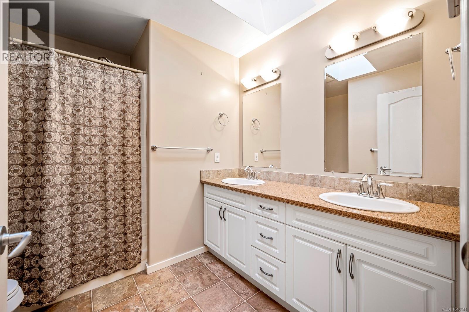 4722 Cruickshank Pl - 21