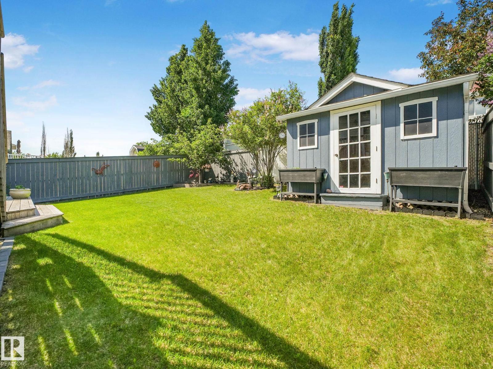 8616 176 AV NW — photo 14