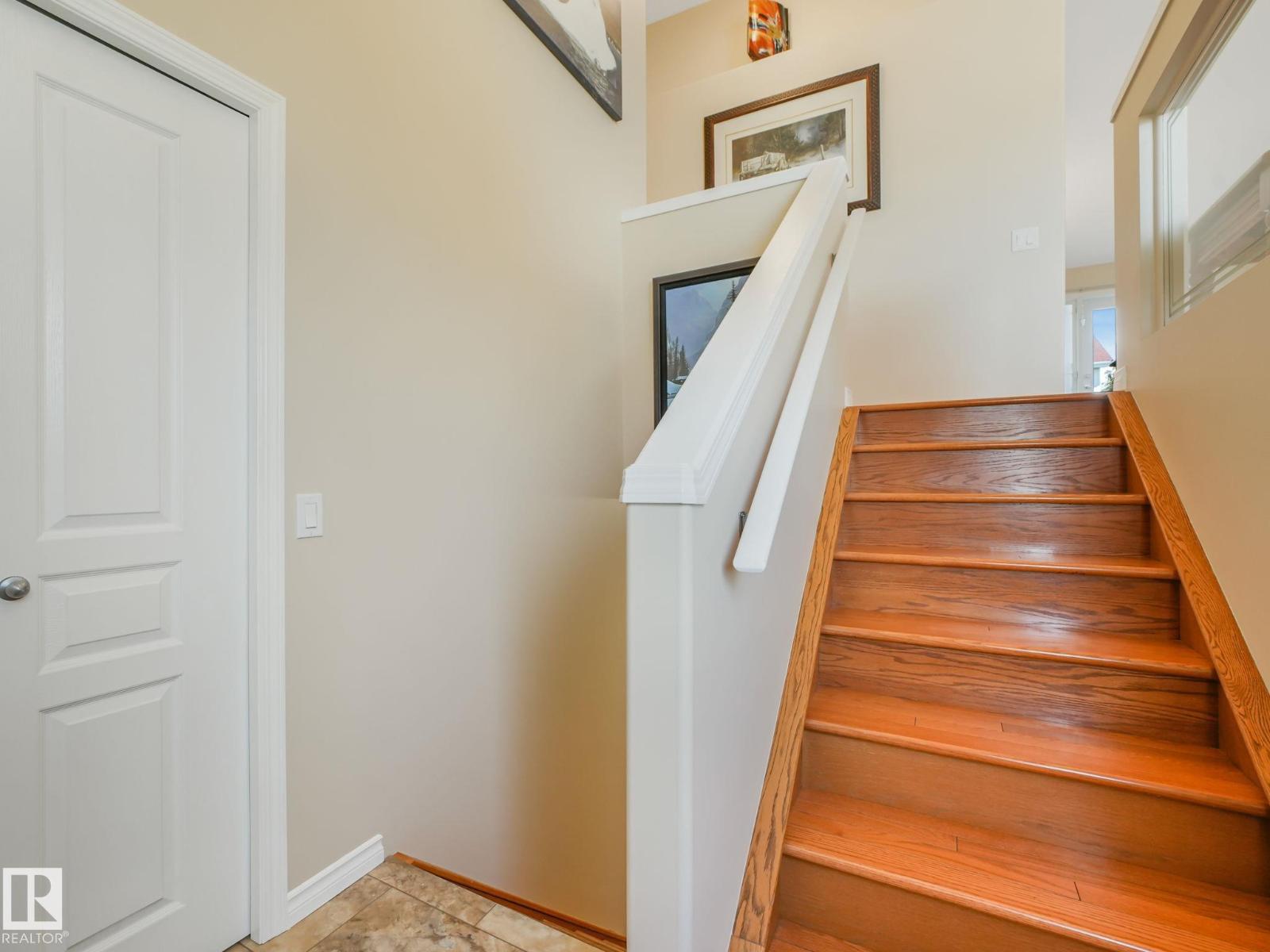 8616 176 AV NW — photo 21