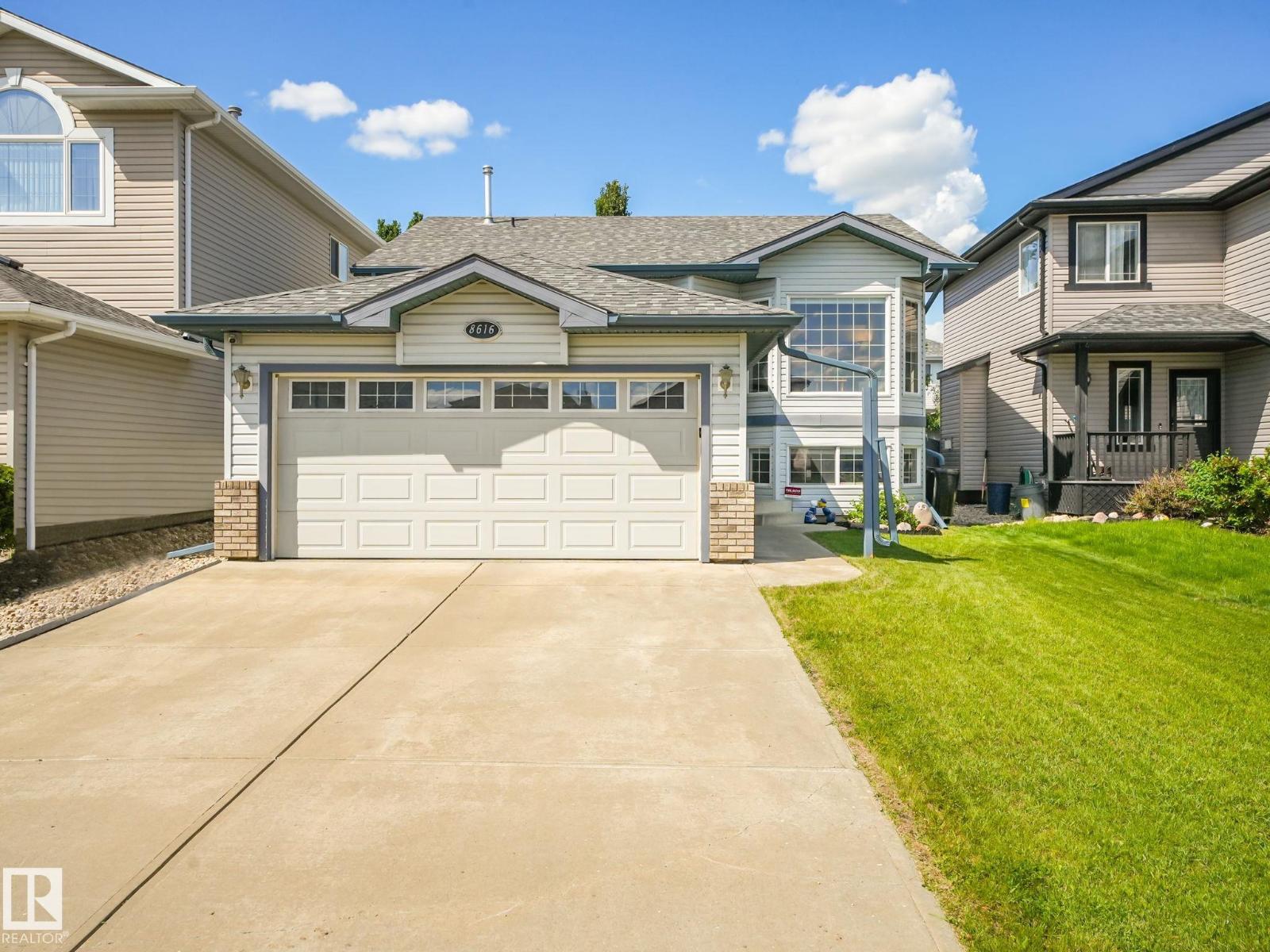 8616 176 AV NW - photo 3