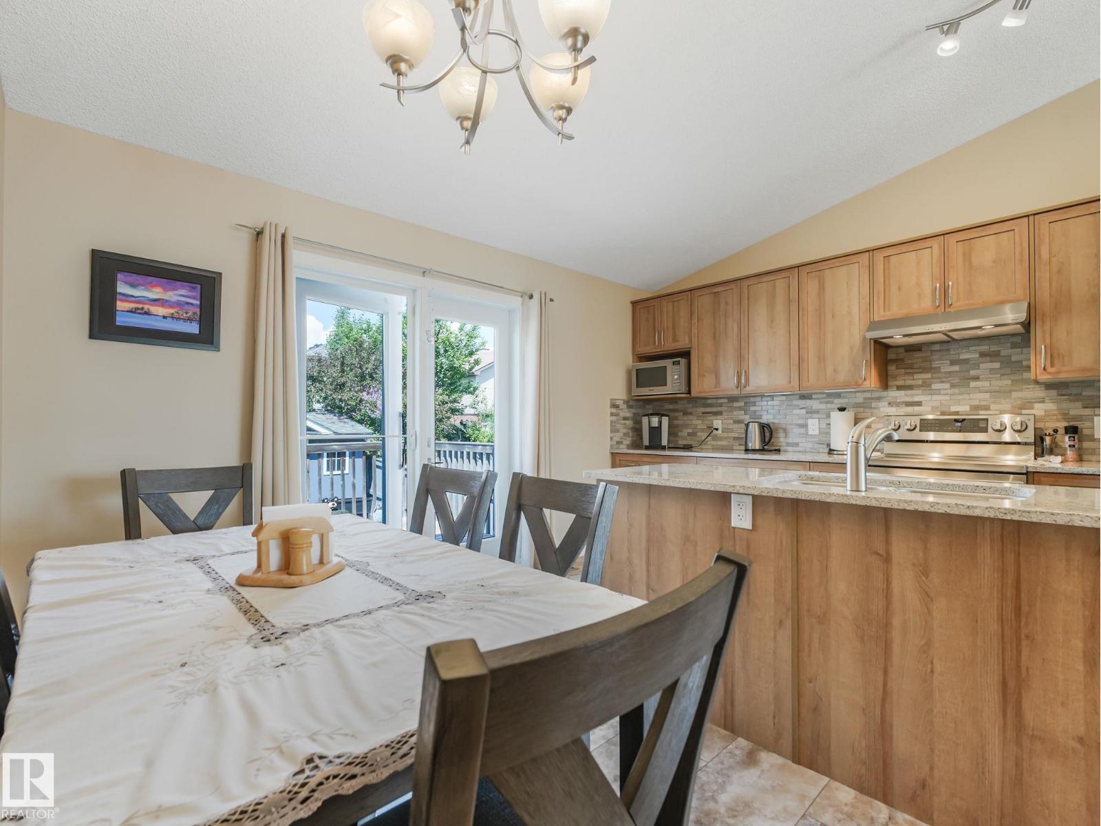 8616 176 AV NW — photo 39