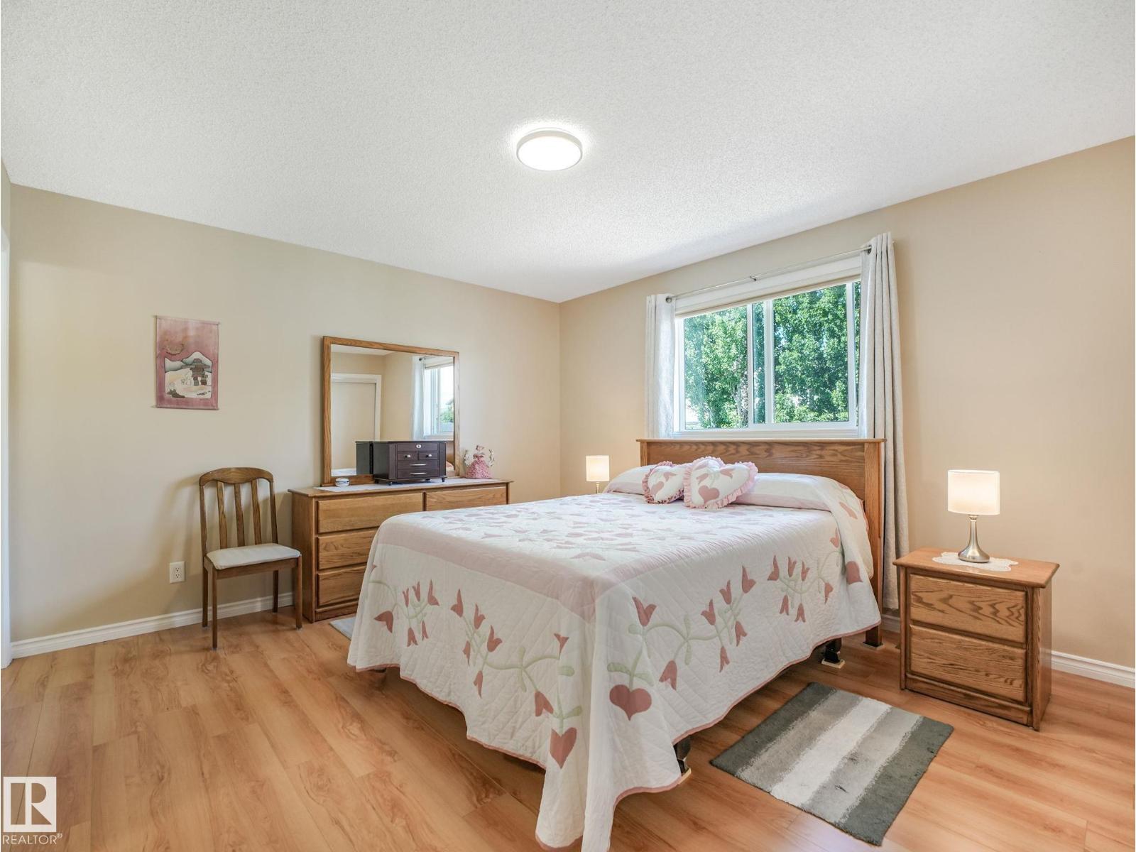 8616 176 AV NW — photo 45