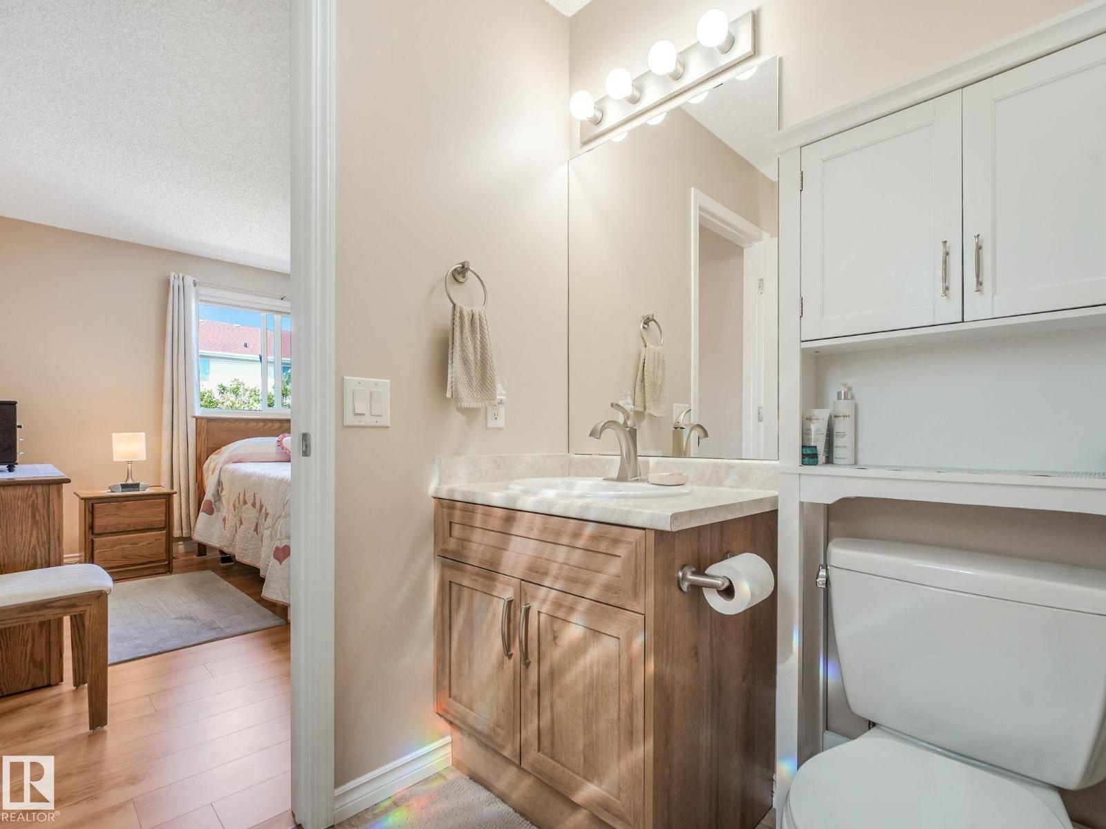 8616 176 AV NW — photo 49