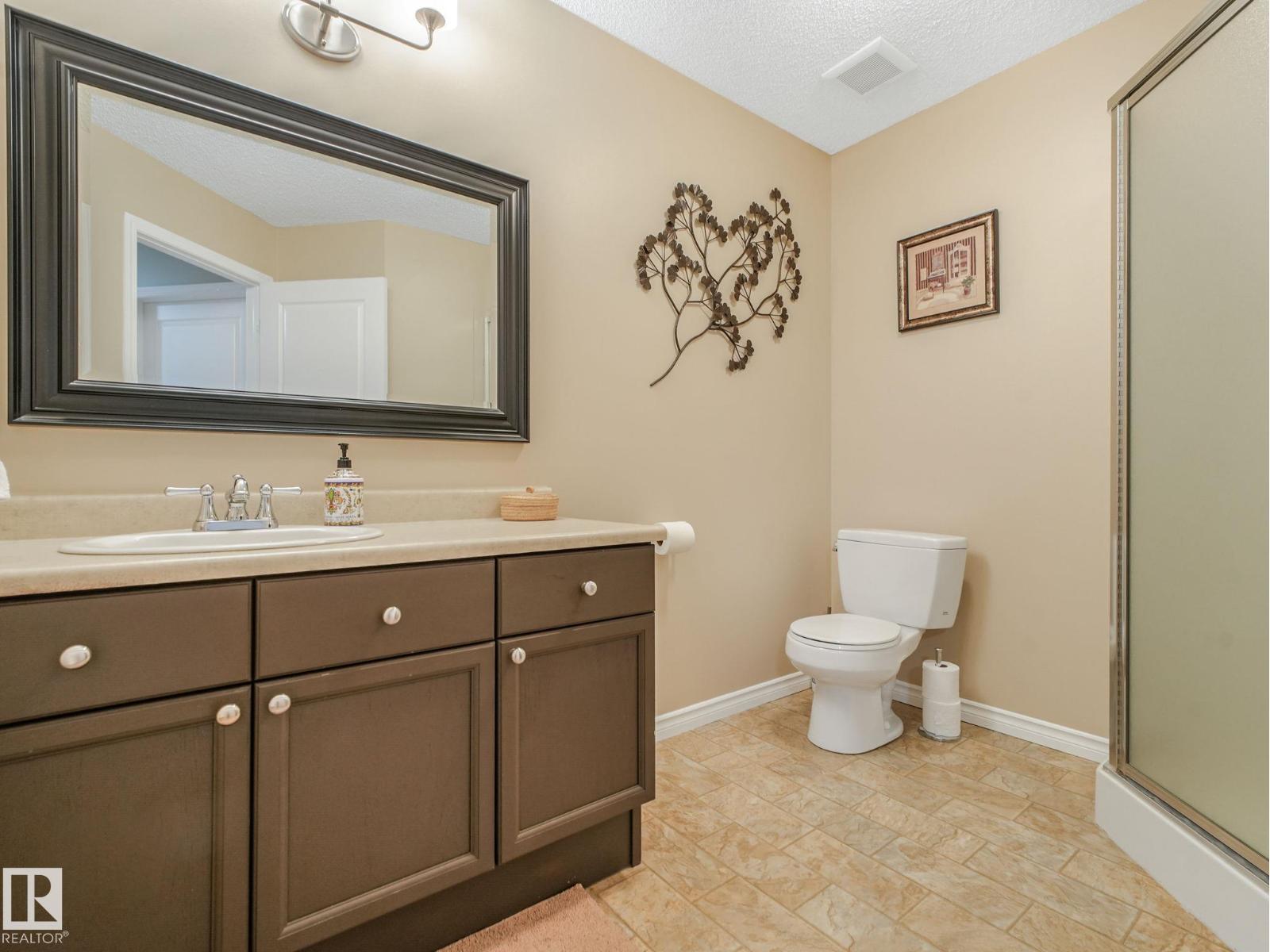 8616 176 AV NW — photo 52