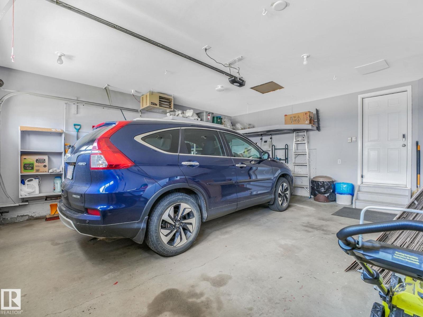 8616 176 AV NW — photo 64