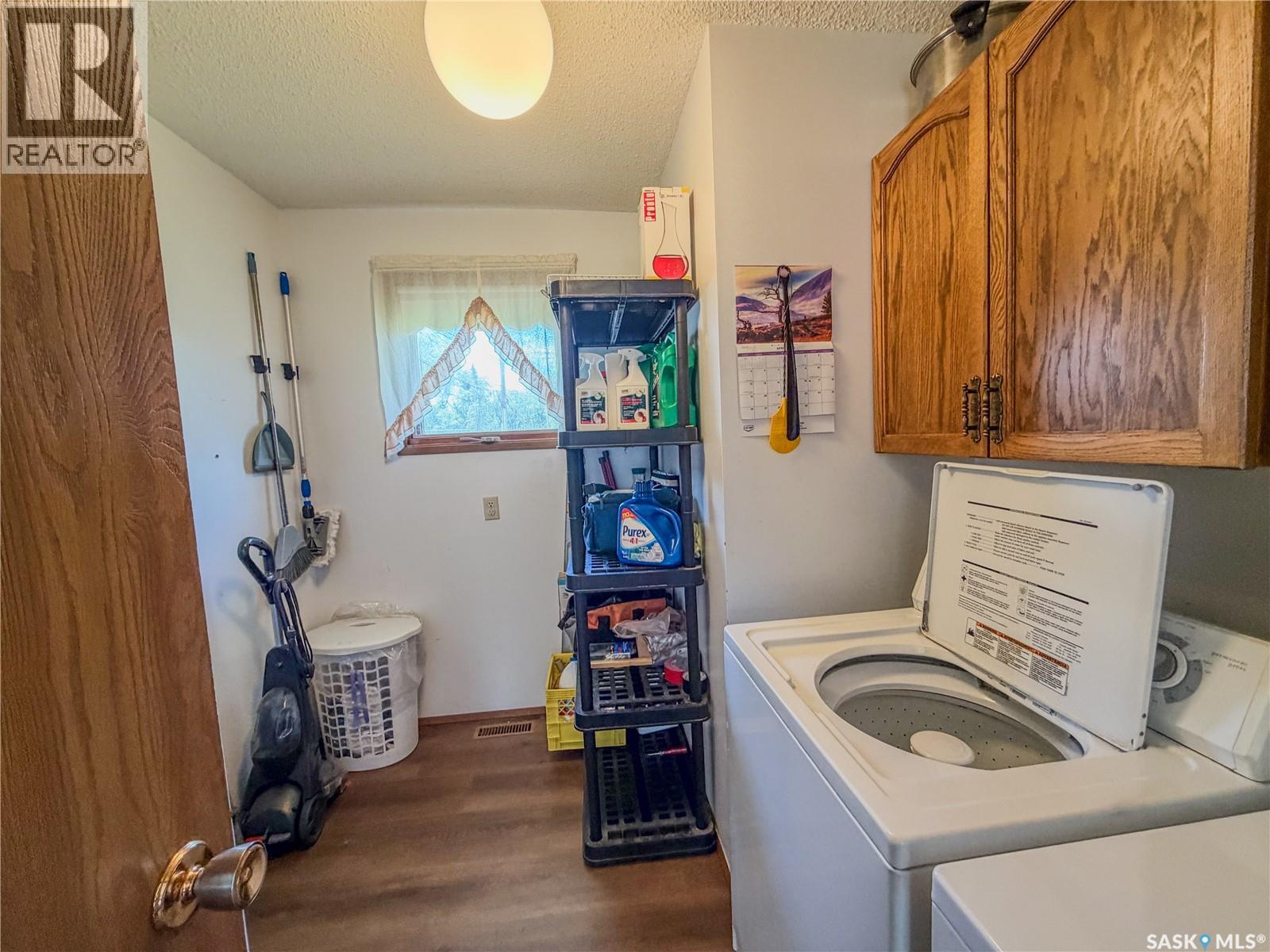 119 Hudson Bay AVENUE - 10