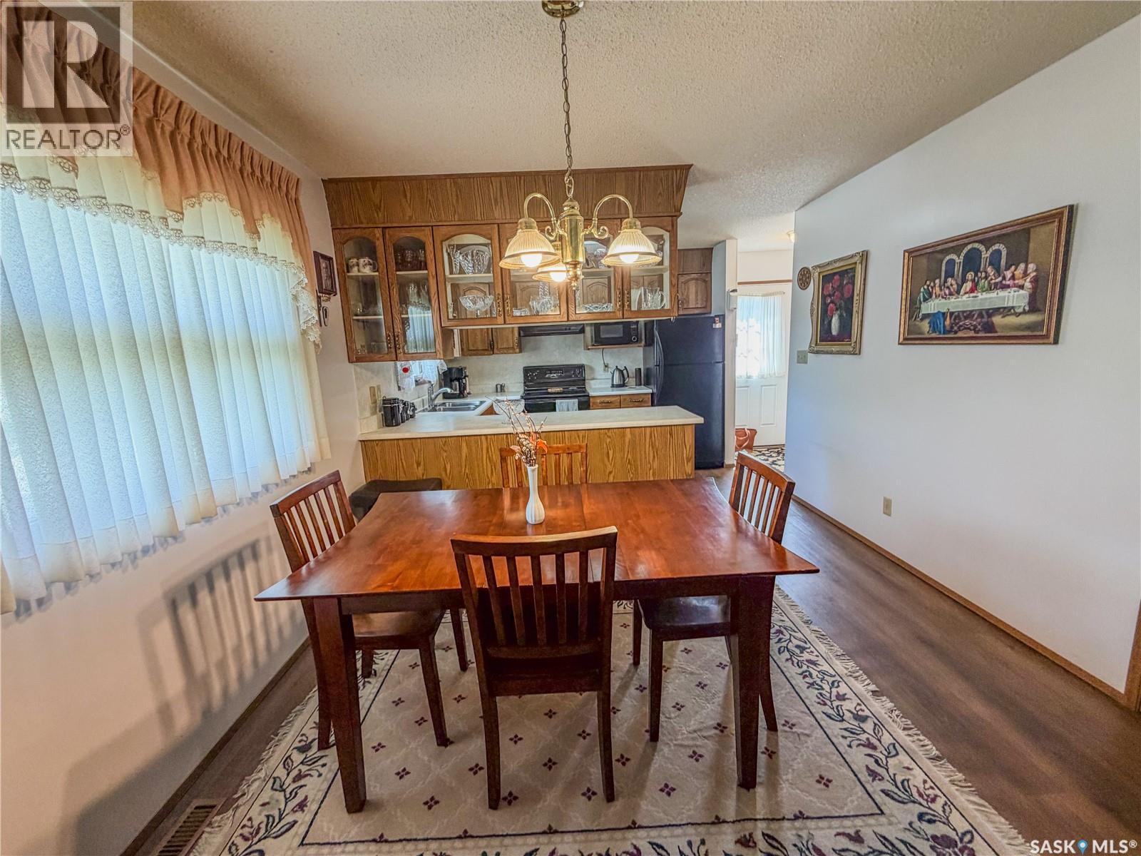 119 Hudson Bay AVENUE - 16