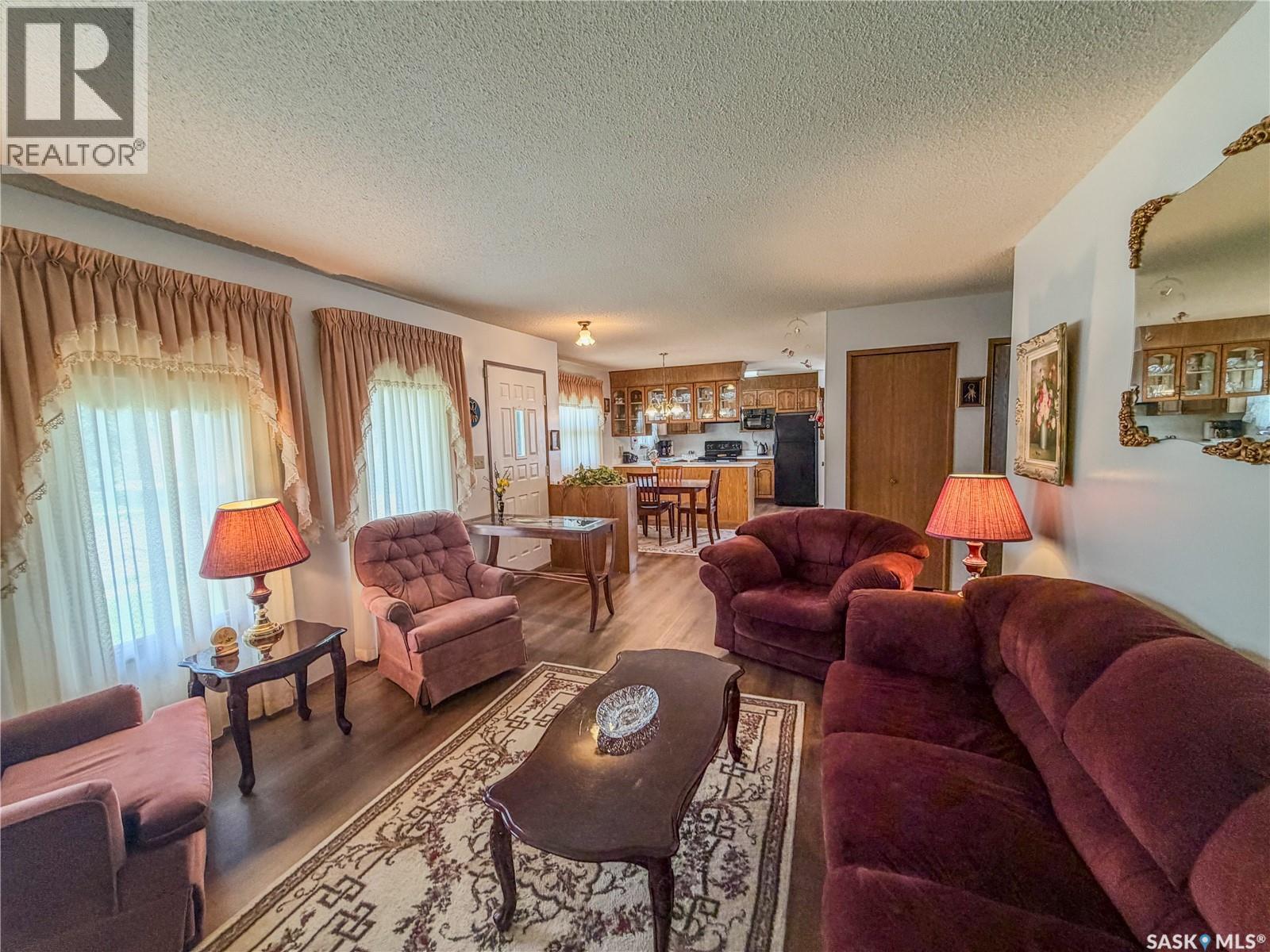 119 Hudson Bay AVENUE - 23