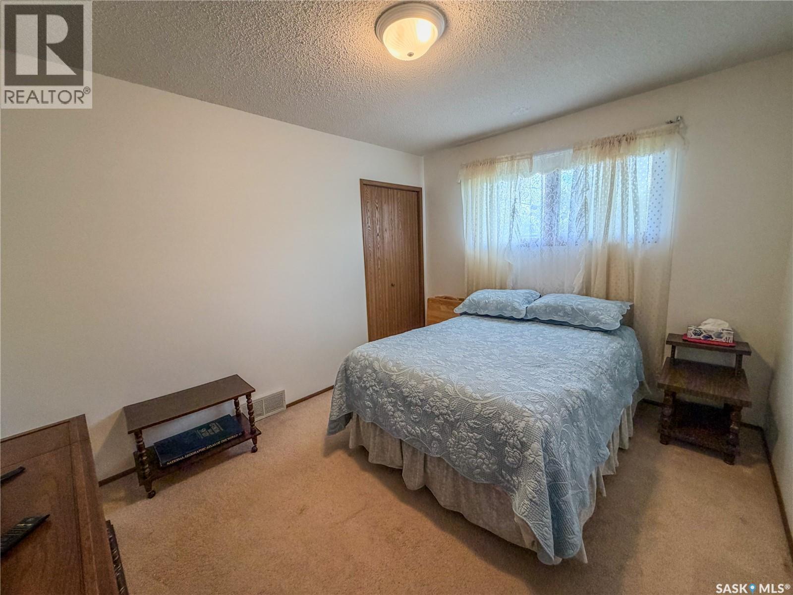 119 Hudson Bay AVENUE - 25