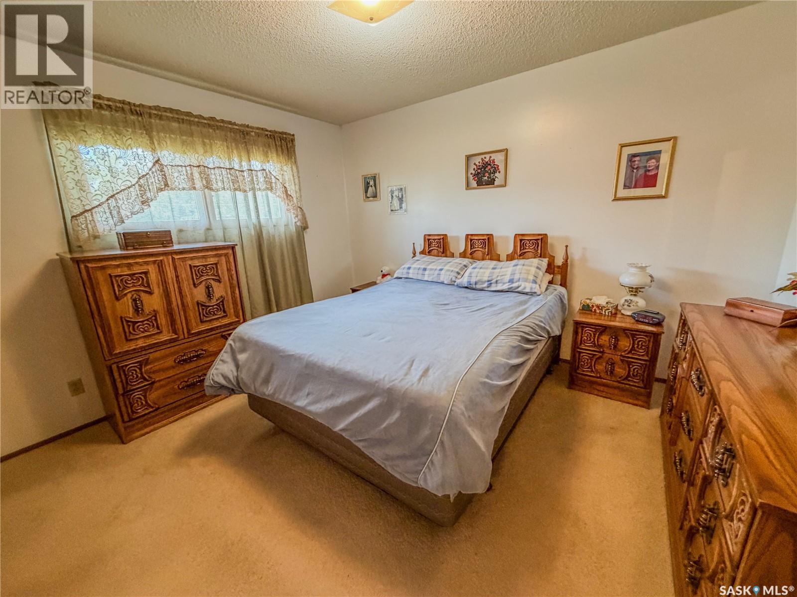 119 Hudson Bay AVENUE - 28