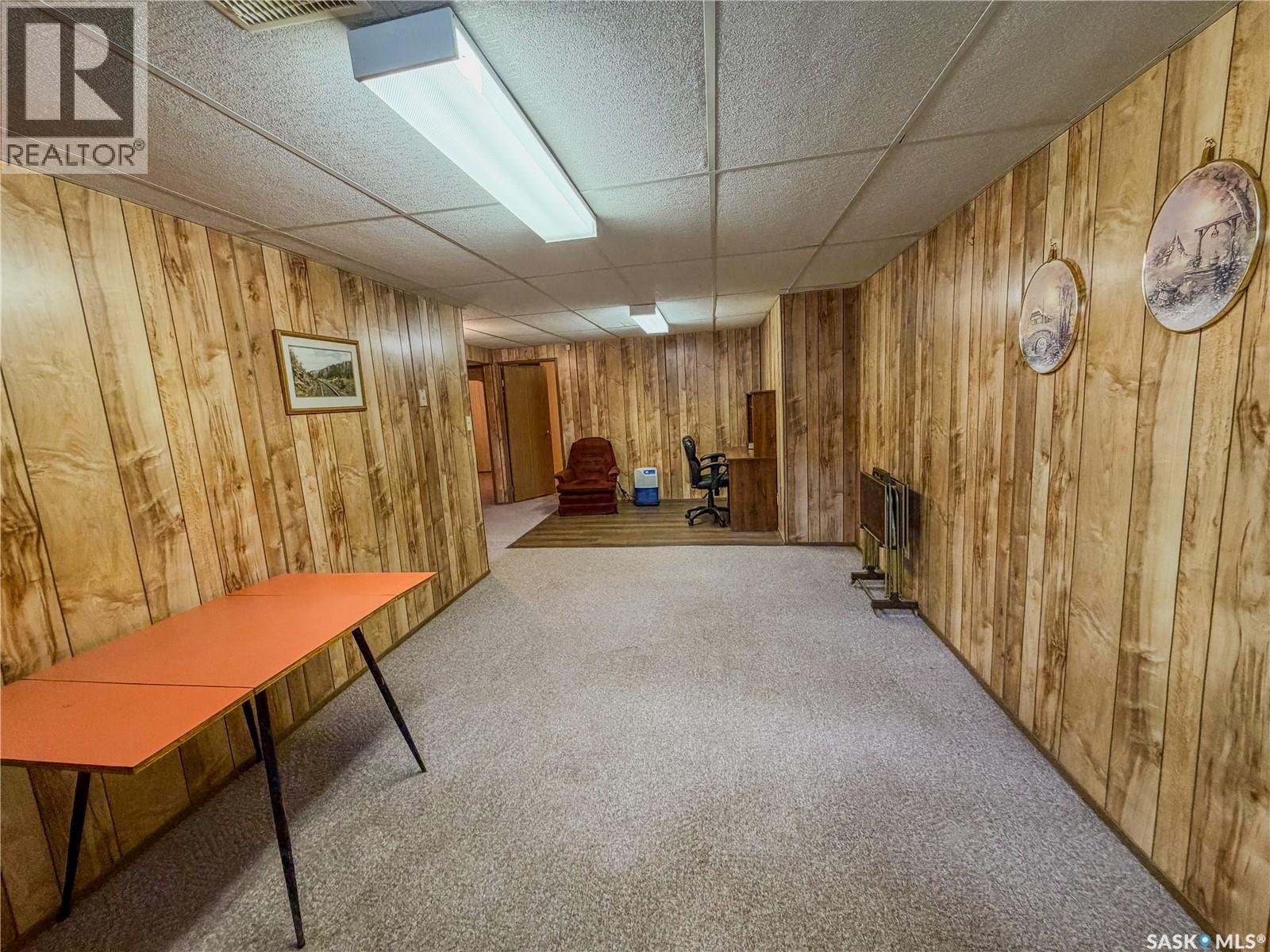 119 Hudson Bay AVENUE - 33