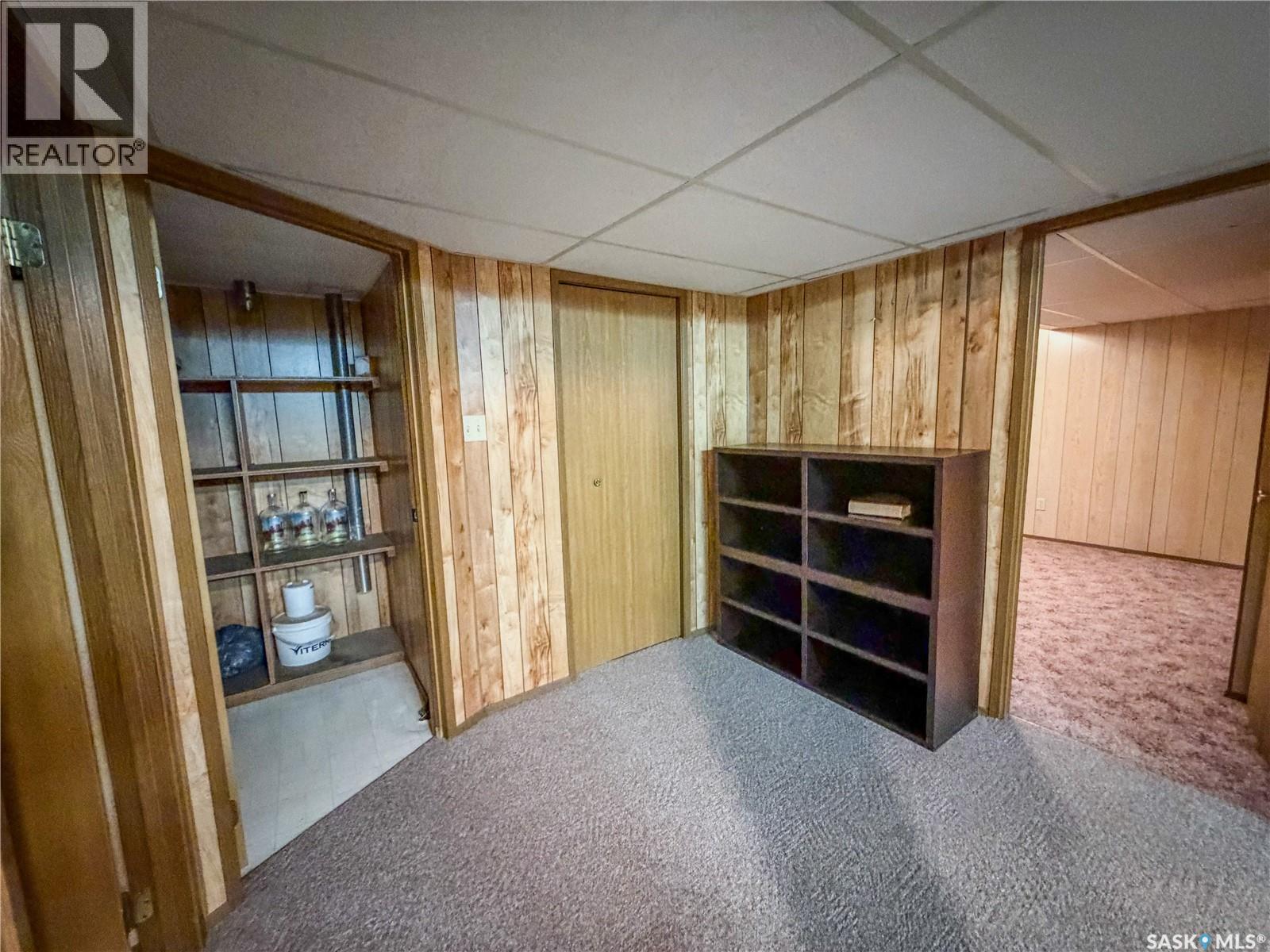 119 Hudson Bay AVENUE - 41