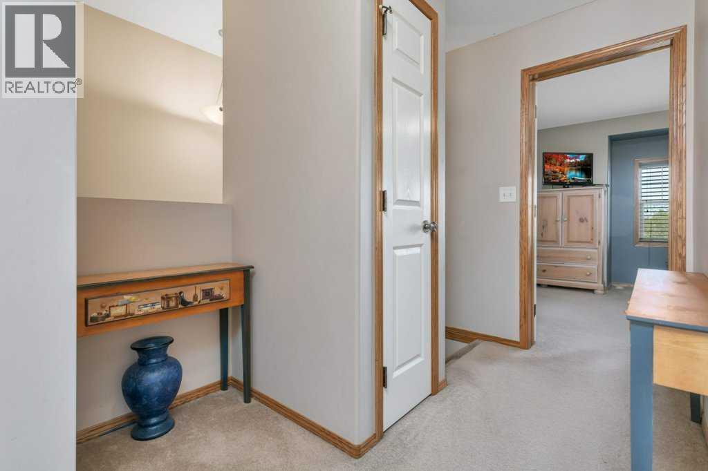 345 Addington Drive — photo 21