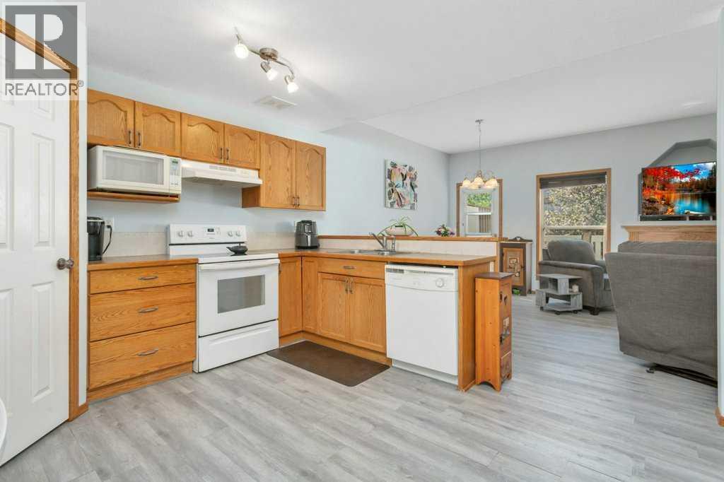 345 Addington Drive — photo 6