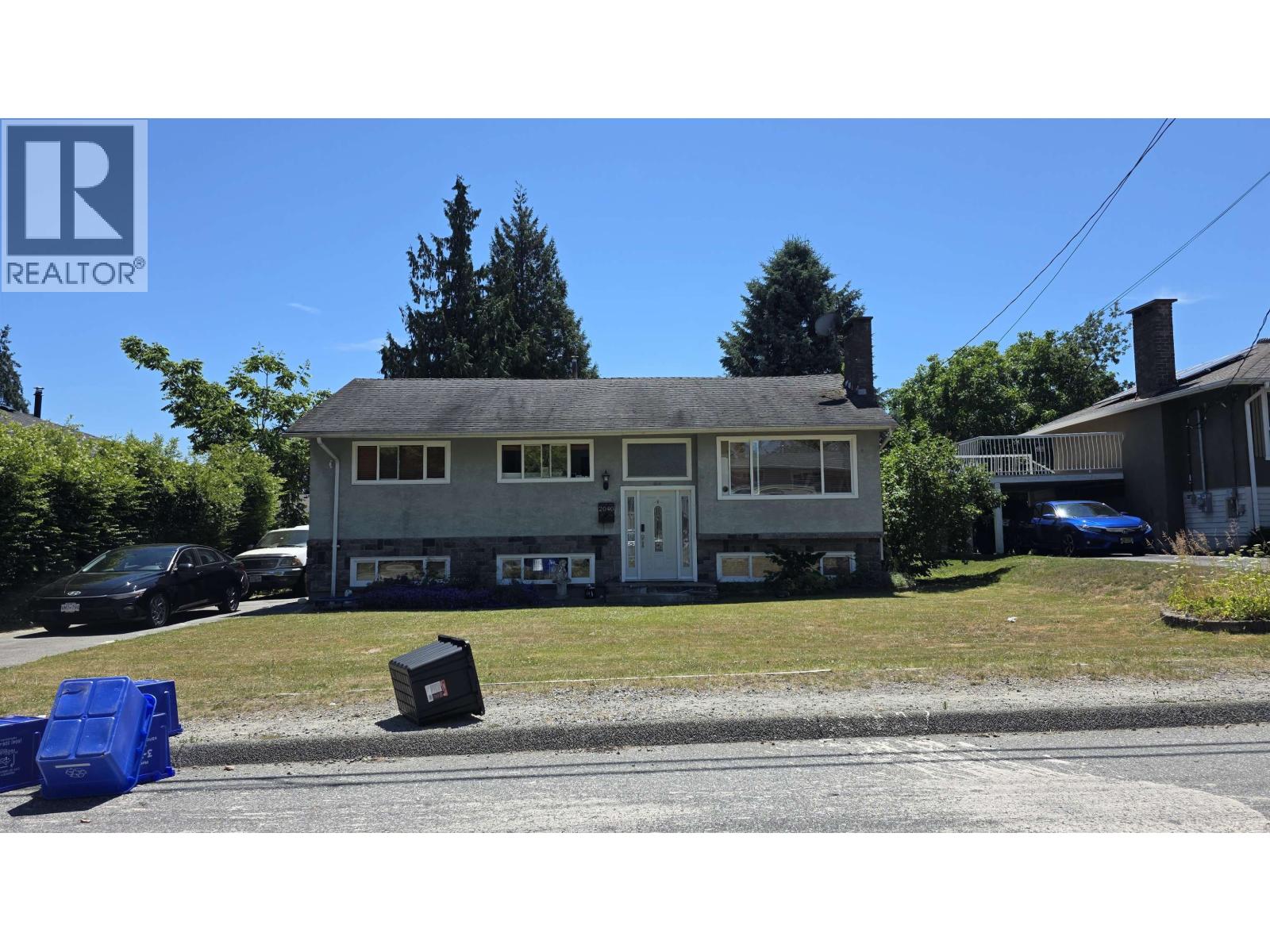 2040 REGAN AVENUE, Coquitlam