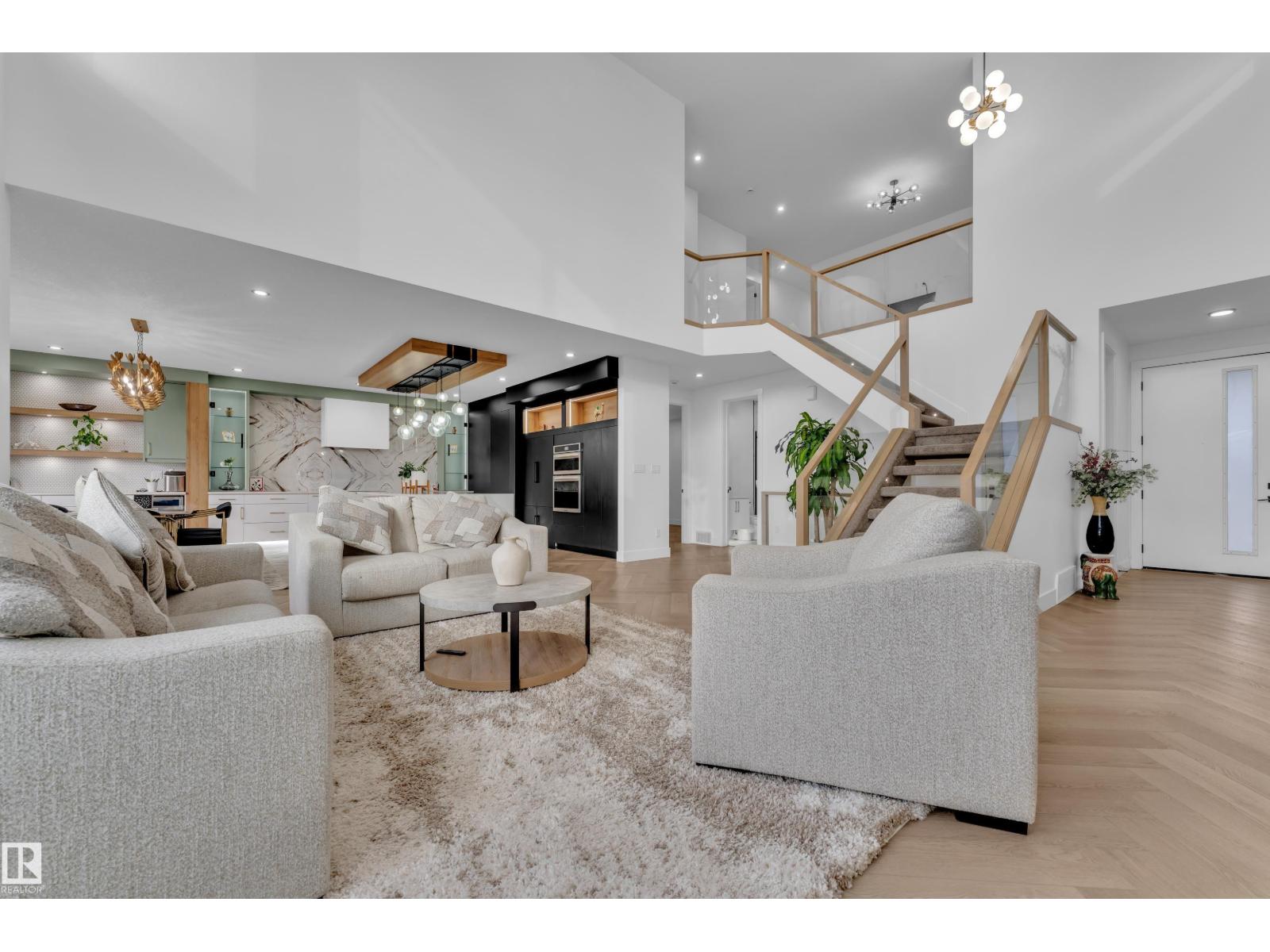 204 33 STREET SW SW - 10