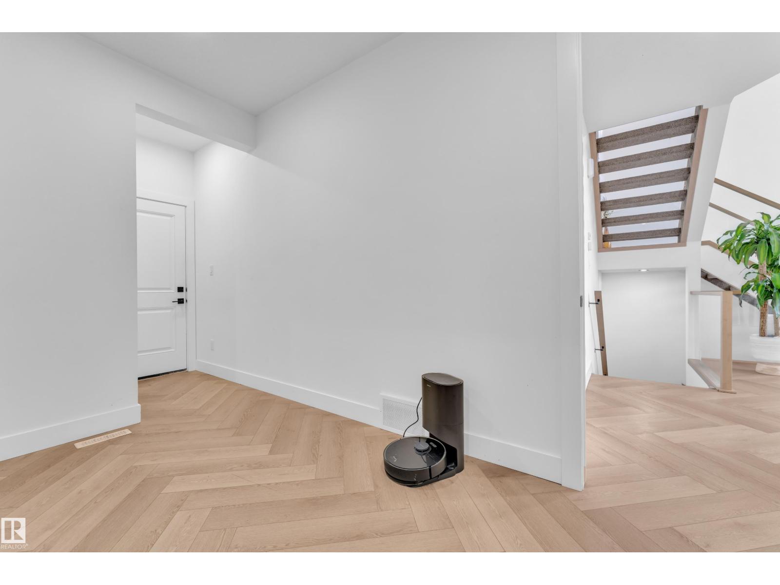 204 33 STREET SW SW — photo 25