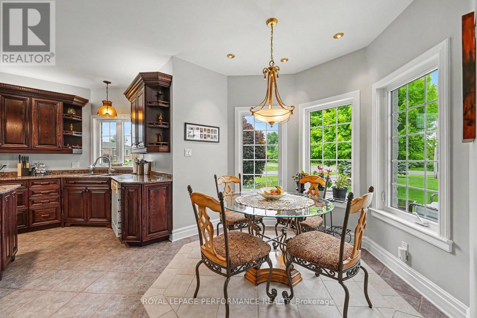 18 CHANTINE DRIVE - 20