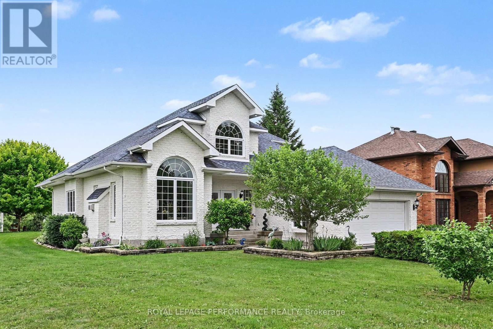 18 CHANTINE DRIVE - 3