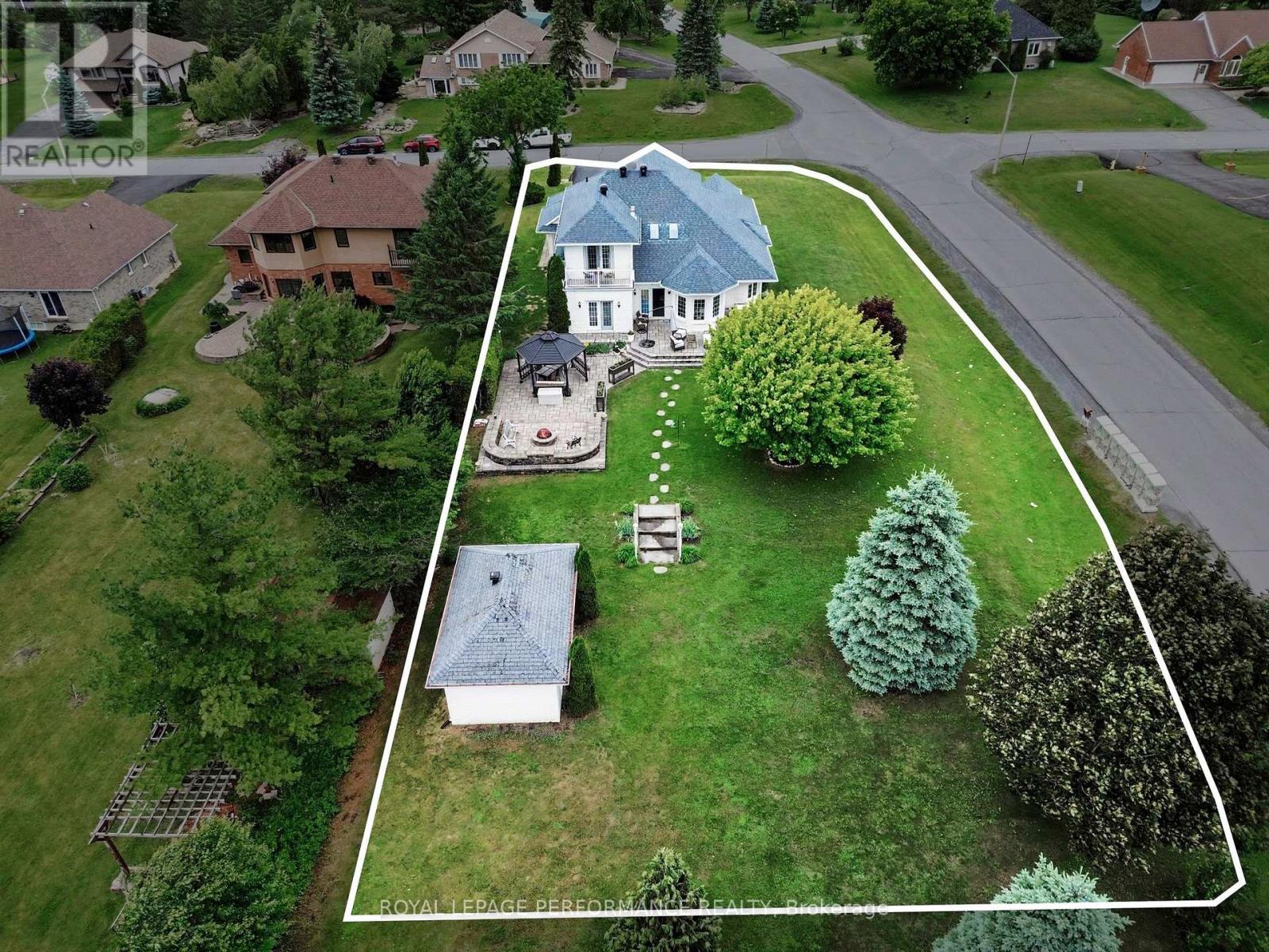 18 CHANTINE DRIVE - 47