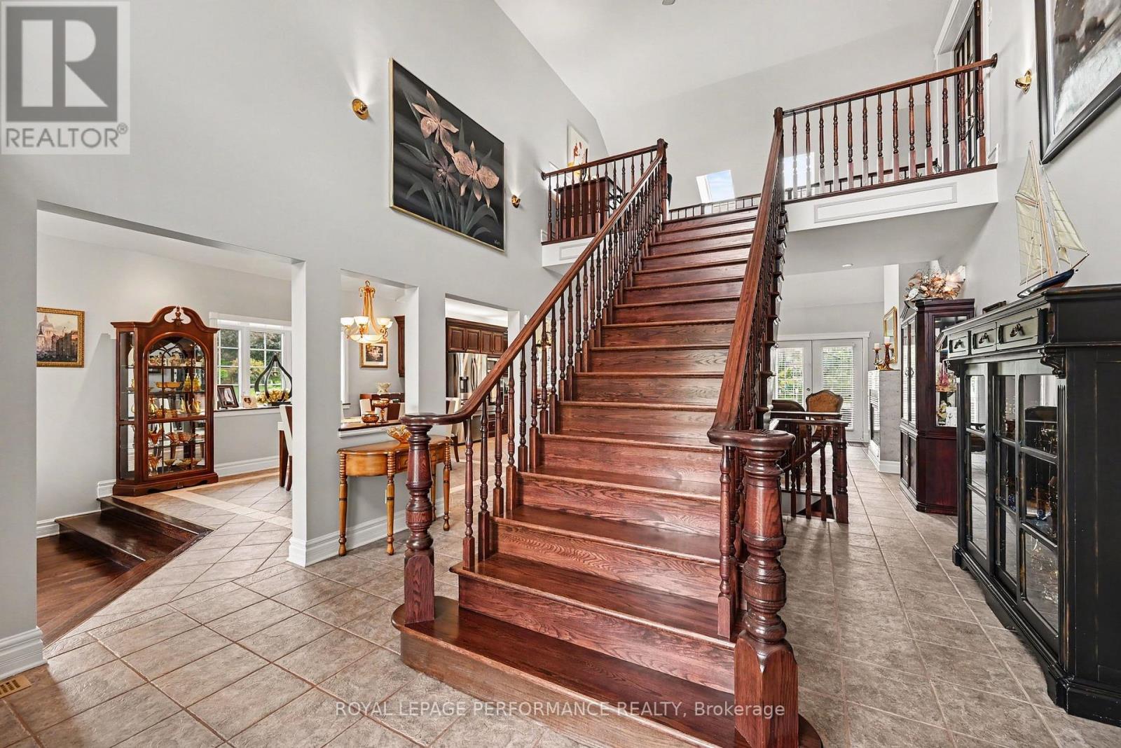 18 CHANTINE DRIVE - 8