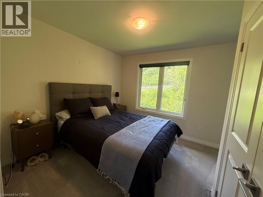 #61 2 WILLOW Street - Image 17