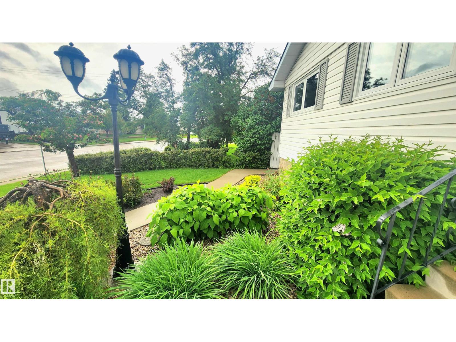 13307 DELWOOD RD NW - 42