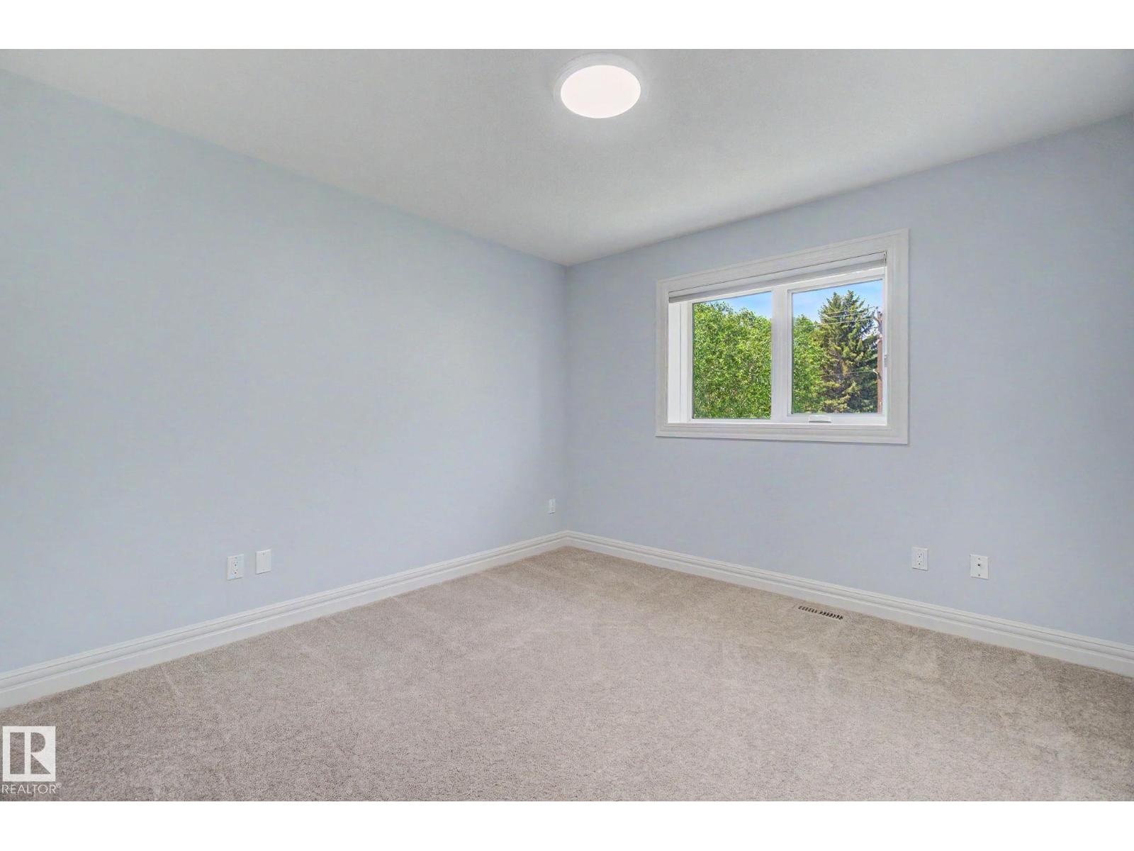 9654 83 AV NW — photo 42