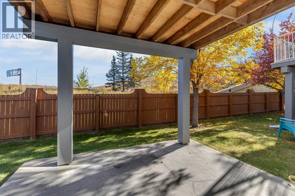 140 Valley Ridge Heights NW - 14