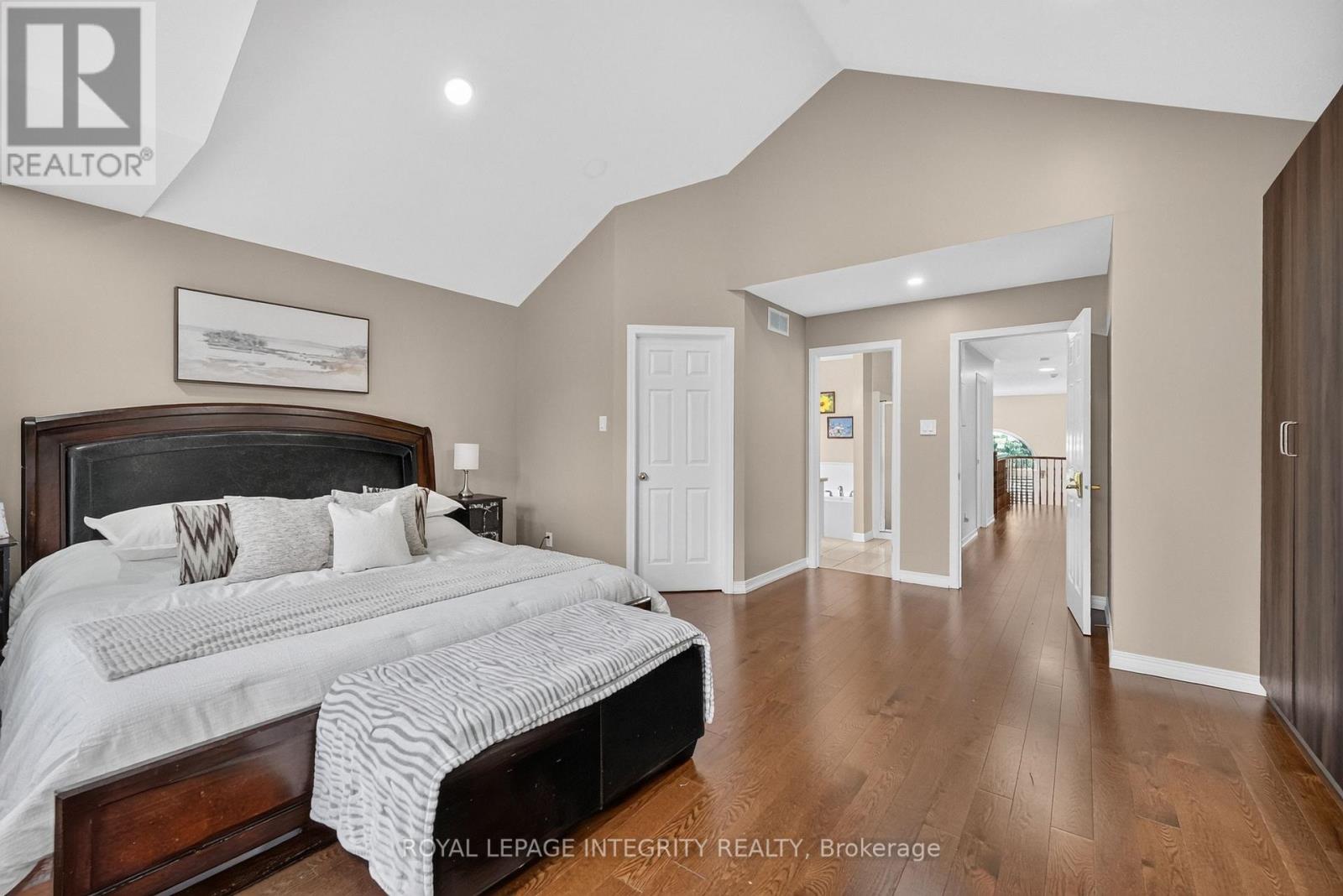 5 Bed, 4 Bath House for Sale in Ottawa – 29 NORTOBA CRESCENT, Ottawa – MLS# X13471900 - Image 25
