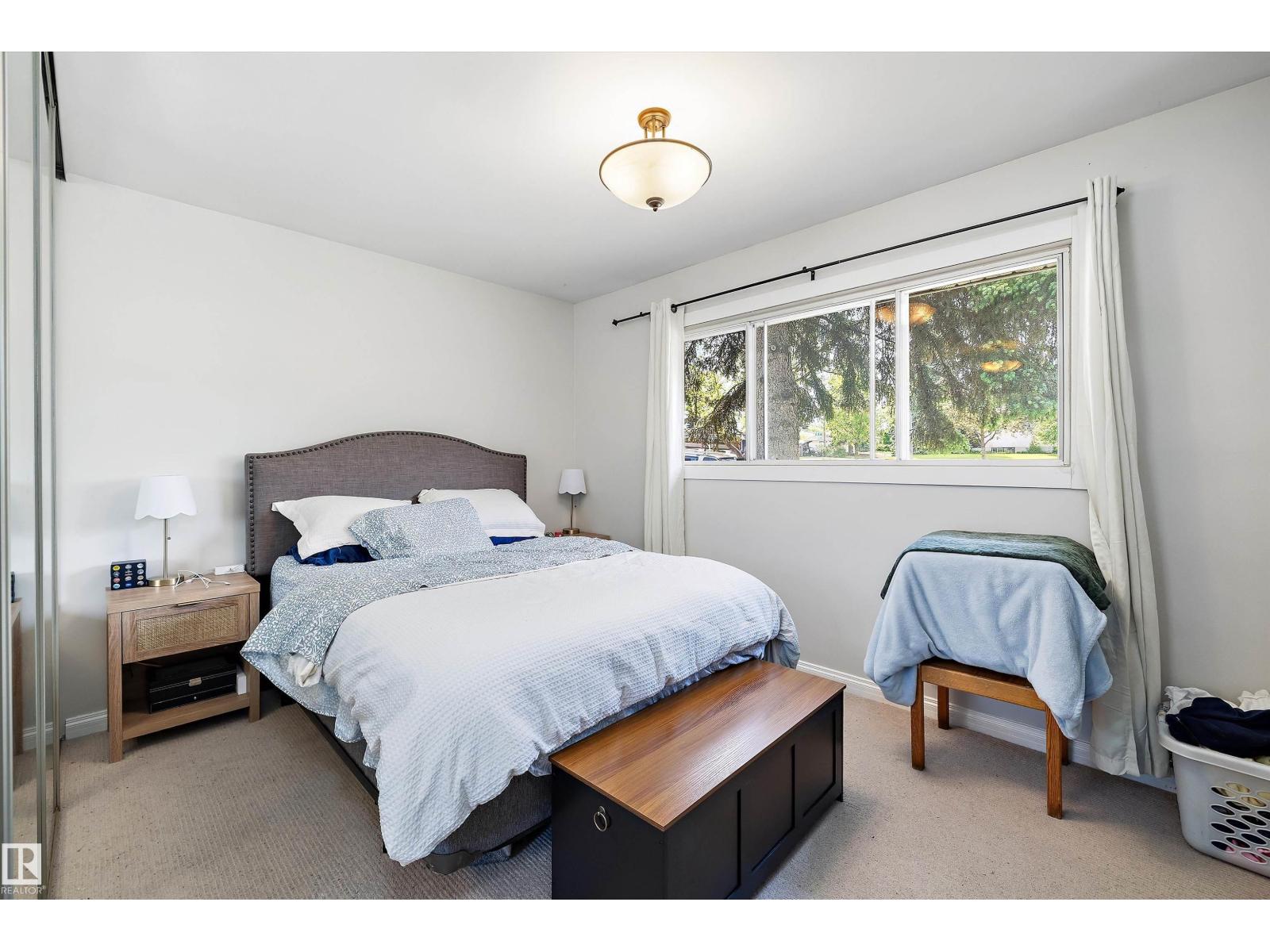 10735 50 ST NW - 17