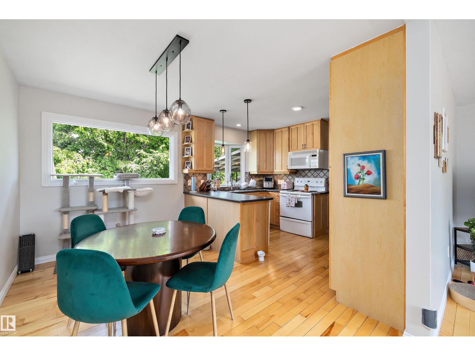 10735 50 ST NW - 11