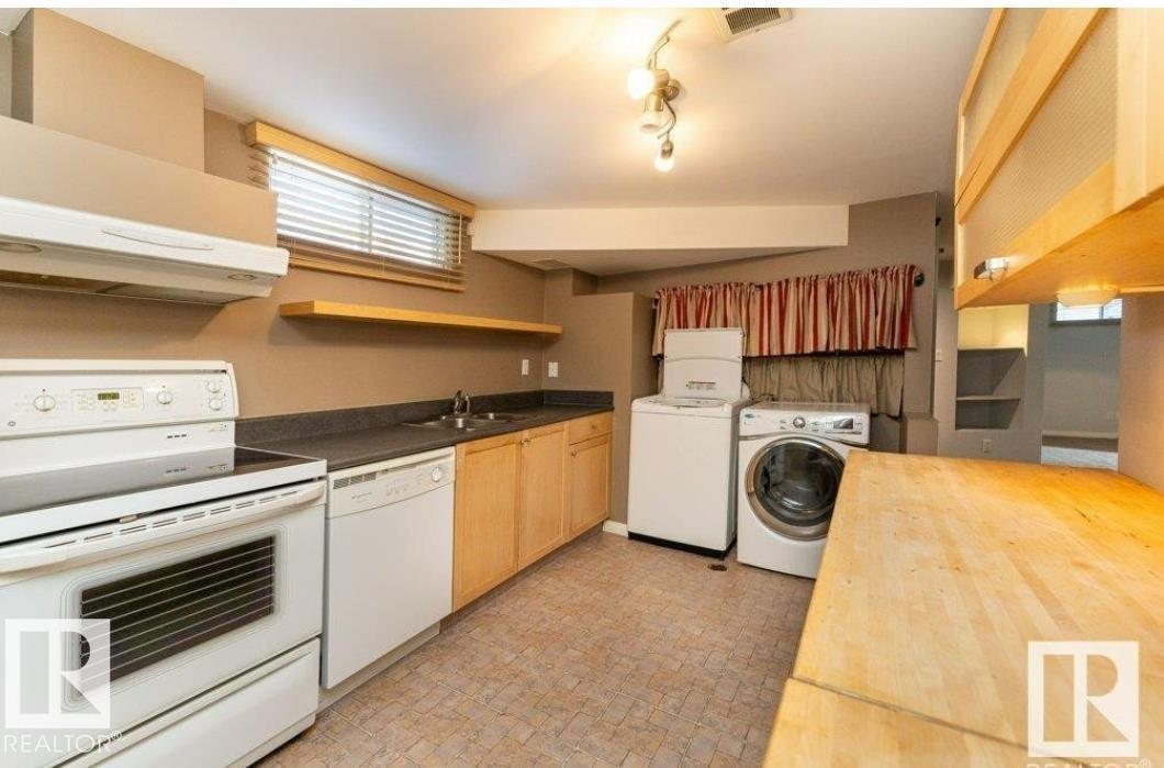 10735 50 ST NW - 29