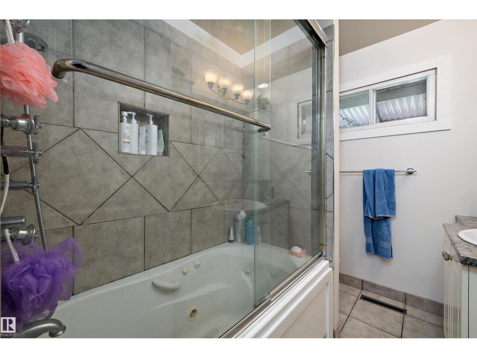 10735 50 ST NW — photo 21