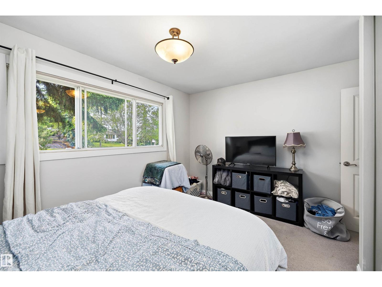 10735 50 ST NW - 18