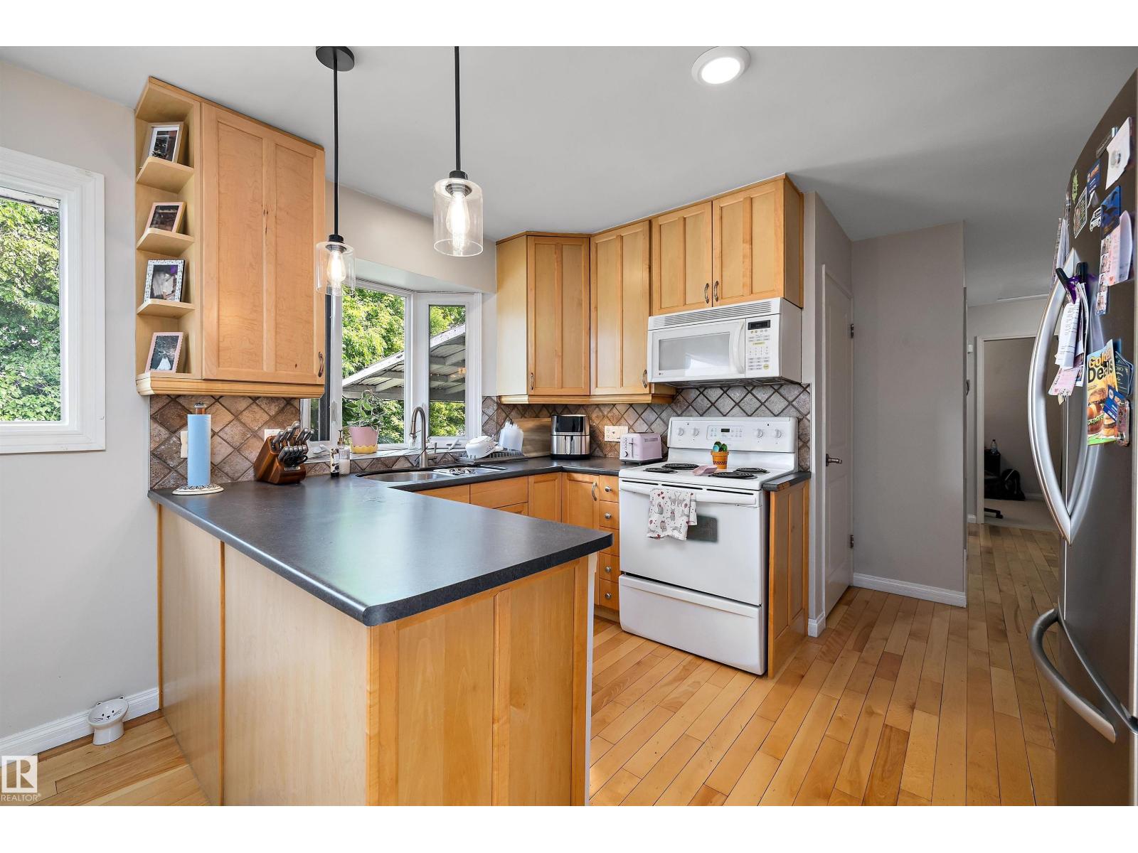 10735 50 ST NW - 13