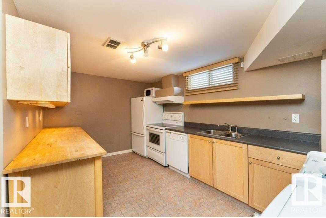 10735 50 ST NW - 31