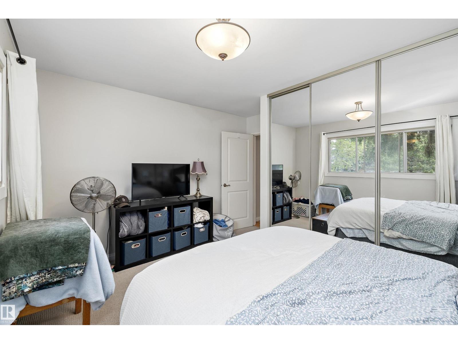 10735 50 ST NW - 19