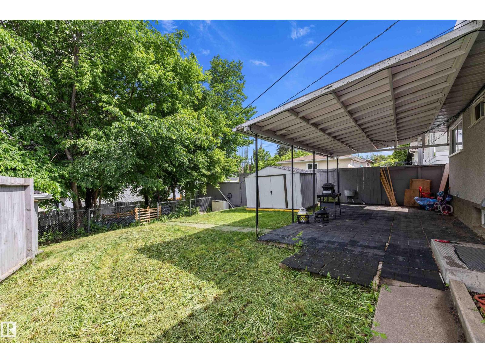 10735 50 ST NW - 45