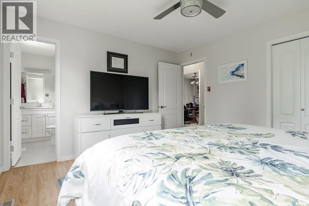 10 Capilano DRIVE — photo 20